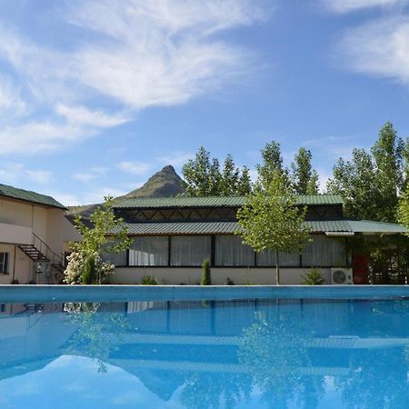 Crossway Camping Yeghegnadzor Extérieur photo